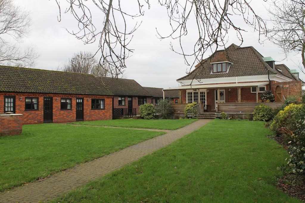The Swan Motel, Gillingham Beccles Exterior foto
