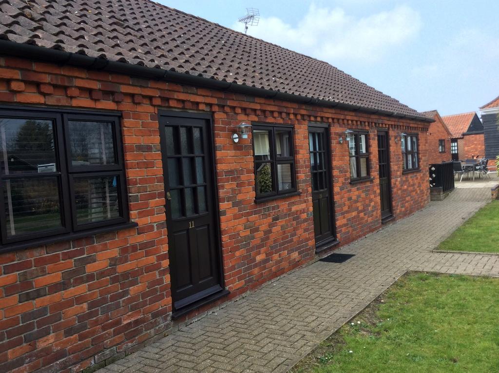 The Swan Motel, Gillingham Beccles Exterior foto